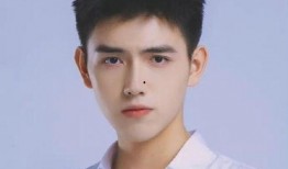 陈凯歌爆料陈飞宇糗事视频,视频曝光引发网友热议