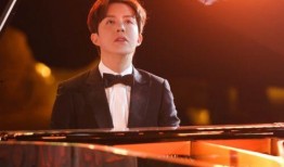 爆料李云迪玫瑰博主视频,事件背后真相揭秘