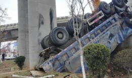 青岛大货车爆料视频大全,揭秘城市交通背后的故事