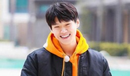 最新八卦爆料魏大勋,神秘美女引热议，真相究竟如何？