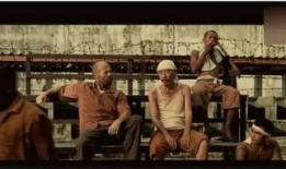 终极监狱2003在线观看,在线观看，揭秘高墙内的残酷现实